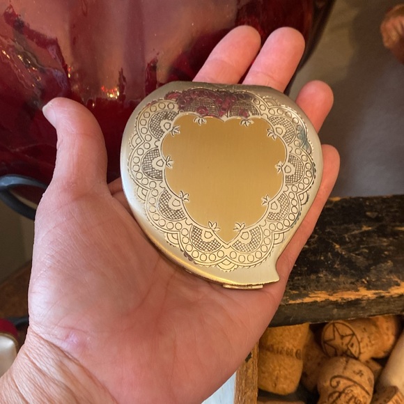 Rate Vintage Elgin American compact mirror - Picture 6 of 10
